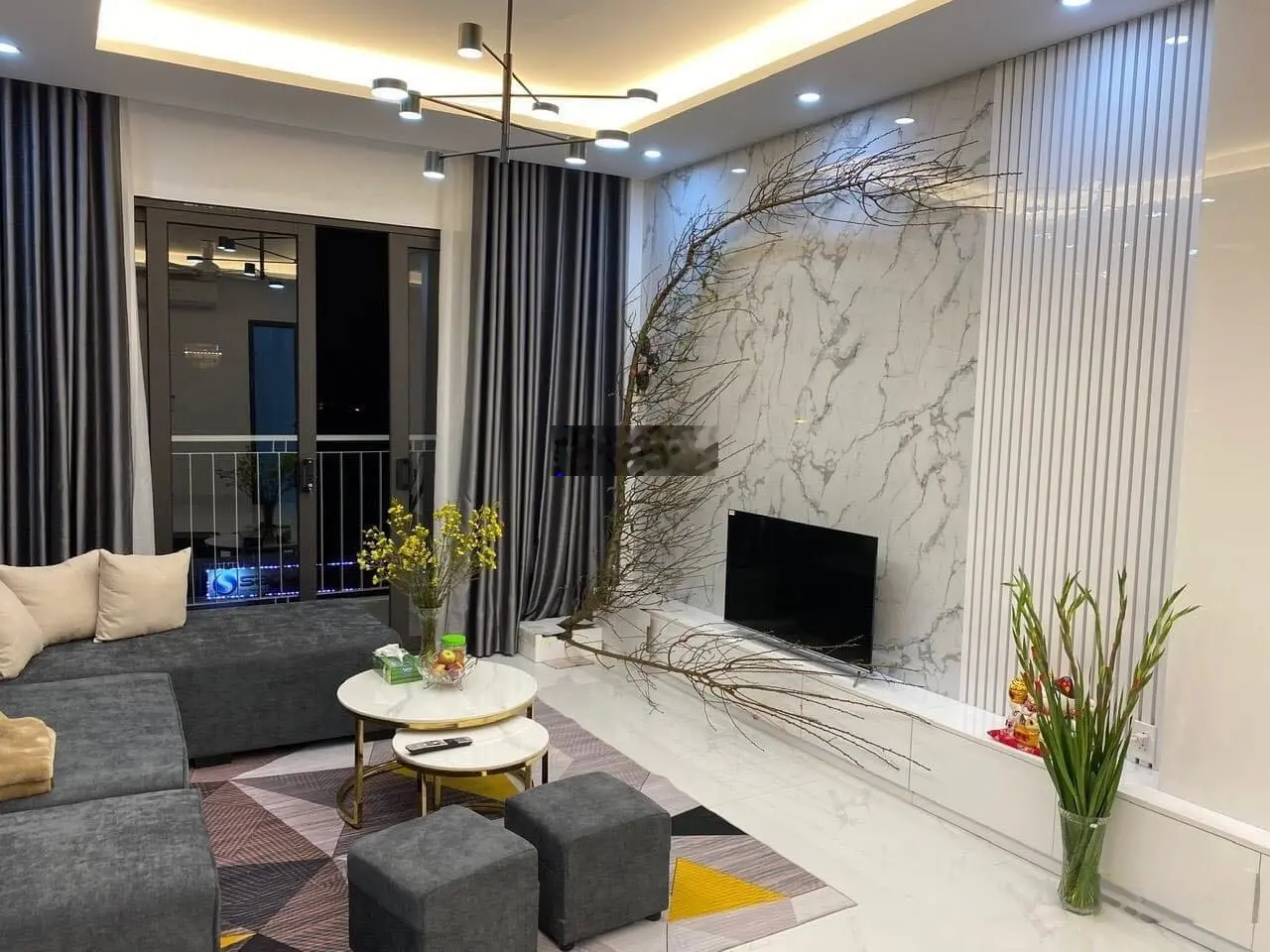 Bán nhà Hàng Vải diện tích 43 m2 x 5 tầng MT 4,3 m giá 17,9 tỷ
