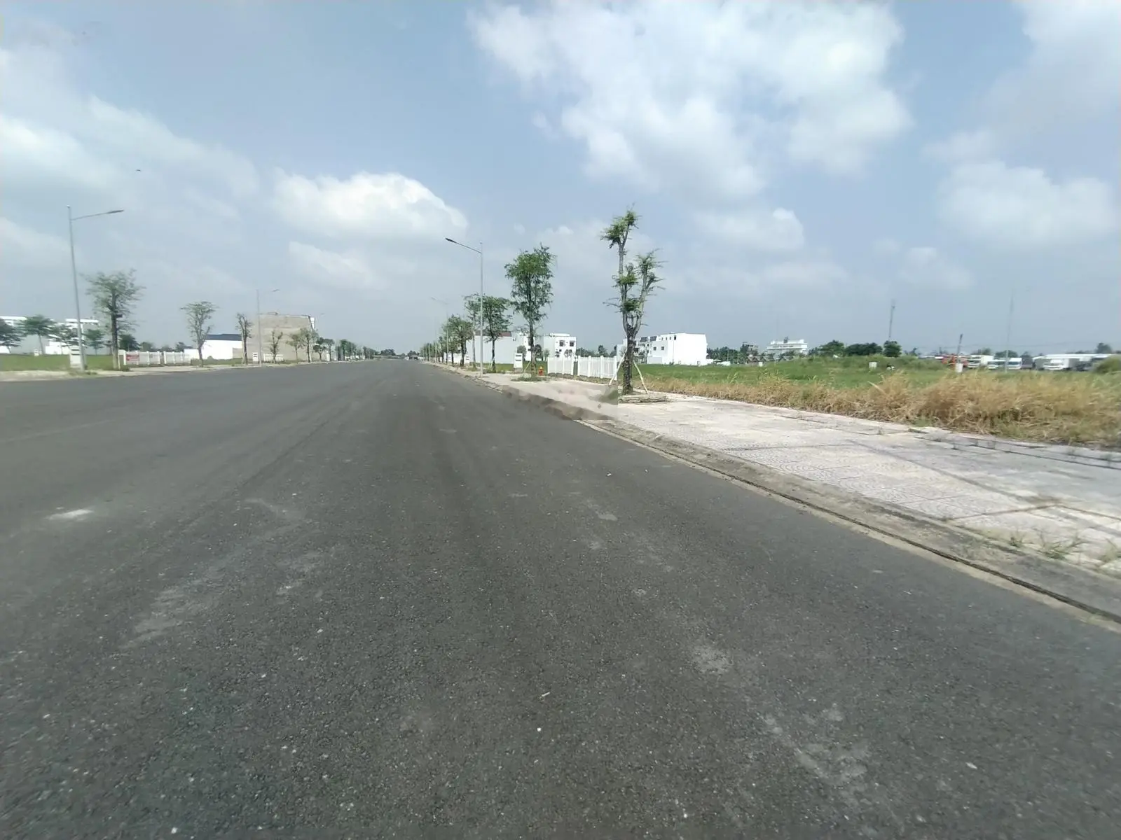 0707 664 ***, 1tỷ150/nền đường28m, đất nền Happy Home Cà Mau giá tốt, E Hồng Phúc nhận ký gửi-mua bán