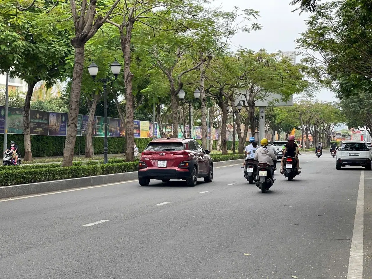 Vị trí đẹp KĐT Mới Vạn Phúc City, DT 5x20m, 5 Tầng, MT Kinh Doanh, Dòng tiền 50 tr/th chỉ 22 Tỷ TL