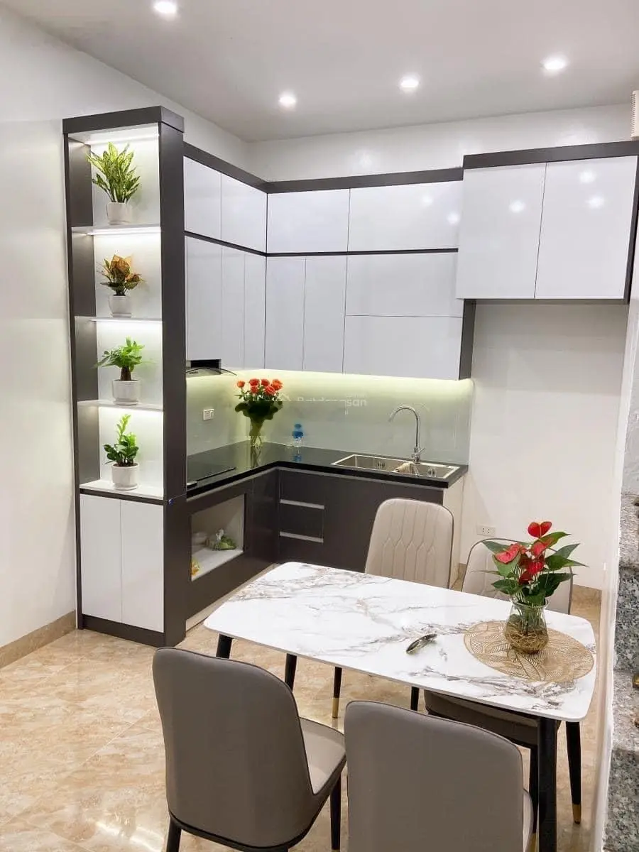 Thổ Quan 30m2 x 5tầng, trước nhà SH quay đầu, 2 thoáng gần phố, nhỉnh 4,6tỷ