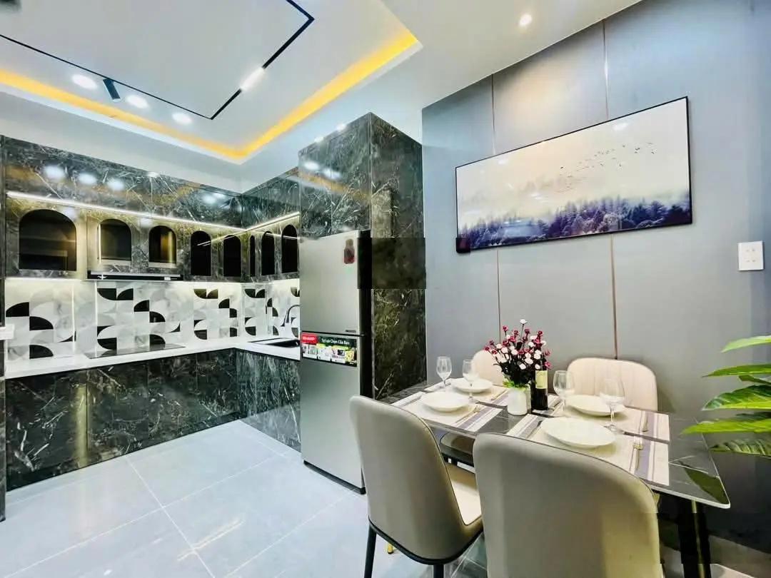 Bán nhanh nhà Hồ Văn Huê,p9, Phú Nhuận gần Công Viên Gia Định DT 60m2 hẻm xe hơi, giá 2ty800, SHR