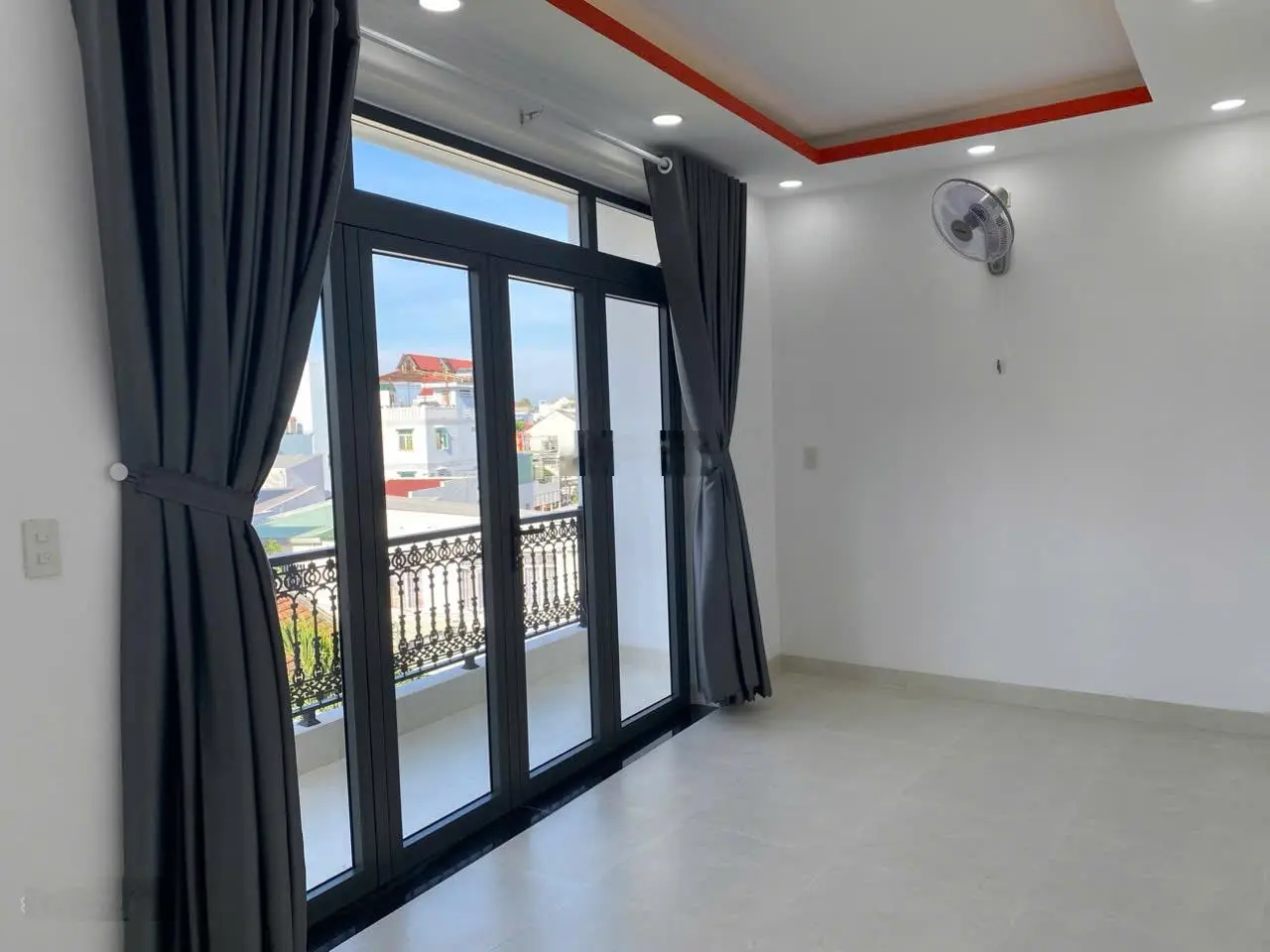 Gởi ae bán gúp 3 căn nhà mới đúc mới tinh mặt tiền đường mai an tiêm phường vĩnh phước hh 70tr/ căn