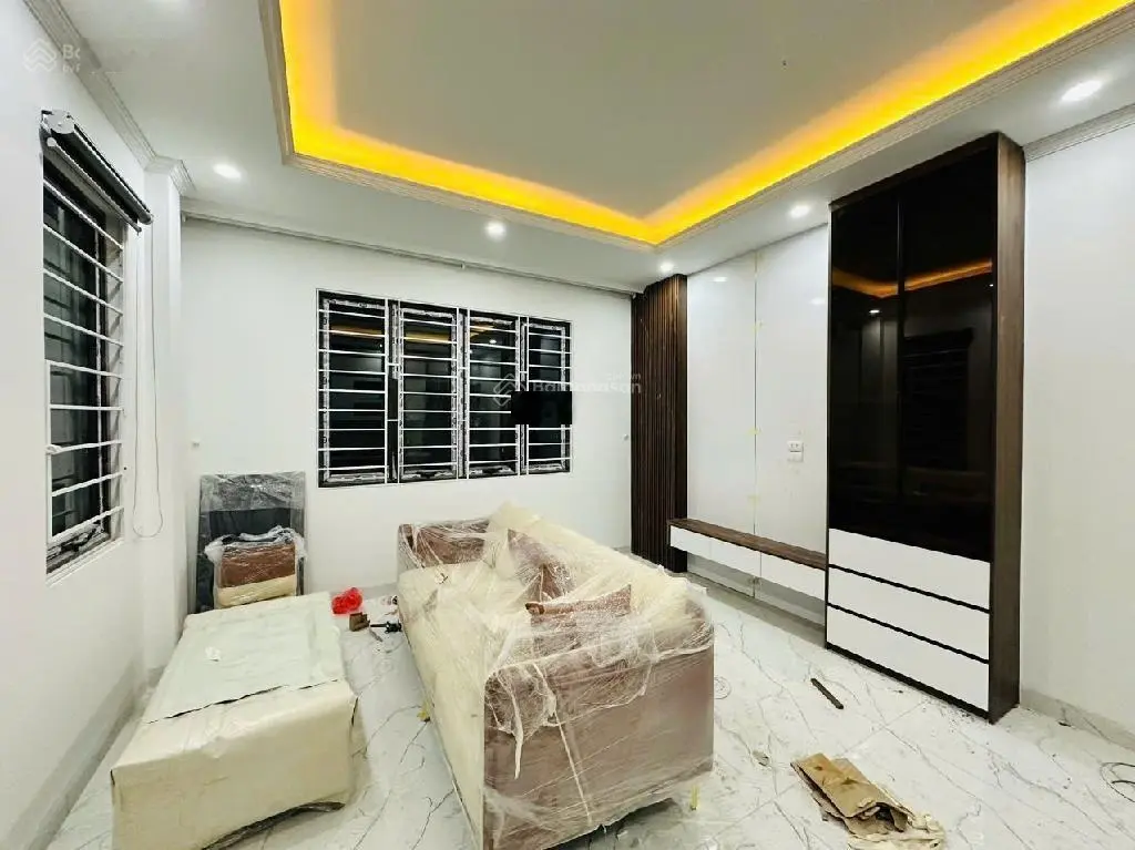 Siêu phẩm lô góc 3 mặt thoáng - mặt ngõ 6 tầng thang máy - đẹp không tỳ vết -10m ra phố khương đình