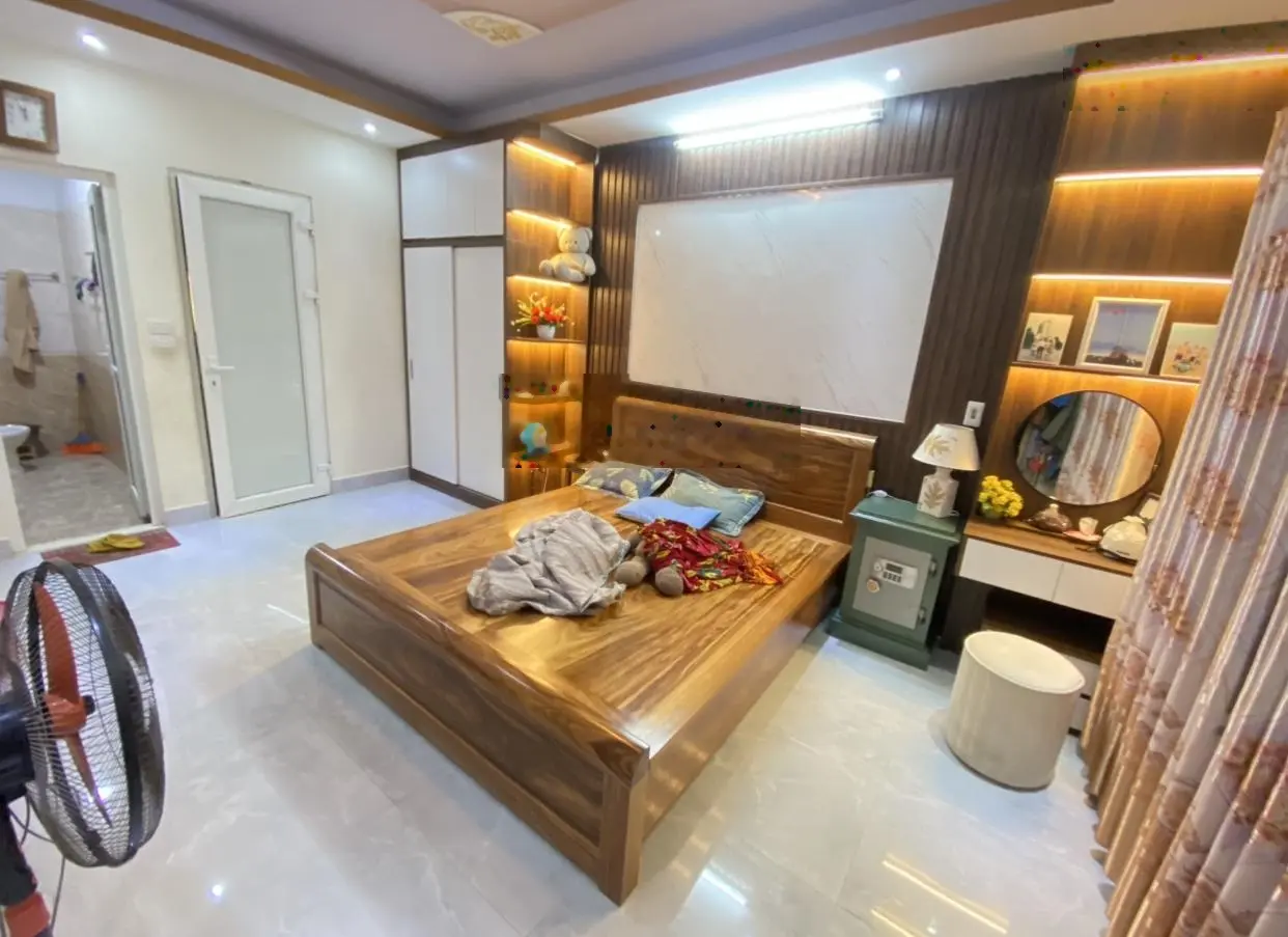 Cc bán nhà 26d ngũ nhạc , lĩnh nam , dt:32.5m2 xây 5 tầng 4pn giá nhỉnh 4 tỷ