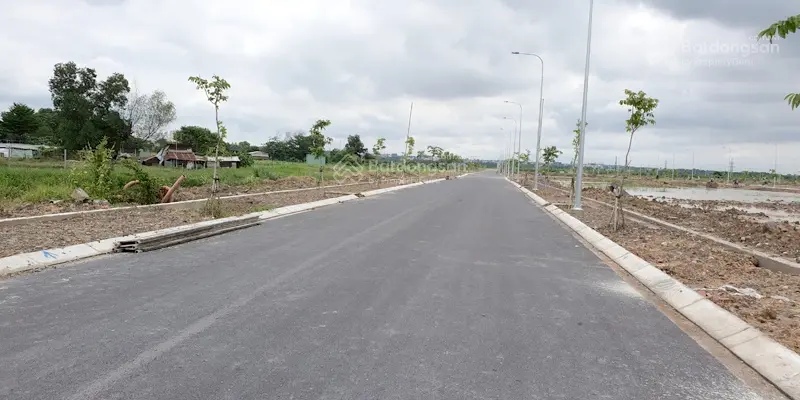 Bán lô đất mặt tiền đường nhựa 7m, thổ cư 100%, giá 820tr/lô tại Tân Bình, TP Dĩ An
