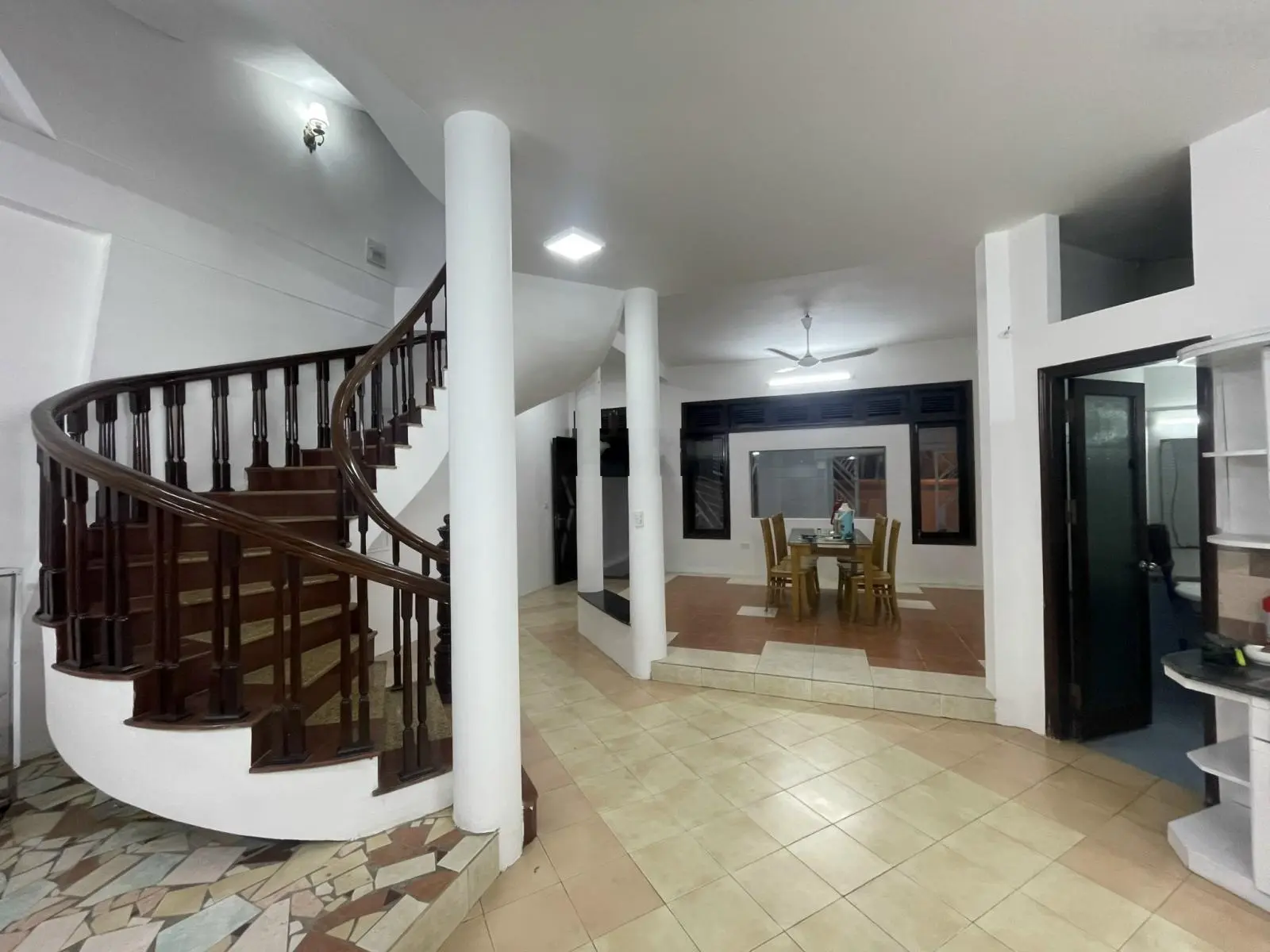 Bán nhà Yên Hòa, 1 nhà ra phố, ô tô, kinh doanh, lô góc, kinh doanh, 65m2, 15 tỷ, 0903 784 ***
