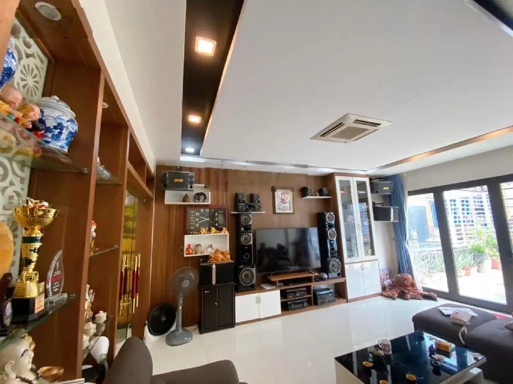 Bán nhà mặt phố bùi xương trạch 96m2- mặt tiền 4.6m- nở hậu - 24 tỷ- quy hoạch xong càng giá trị