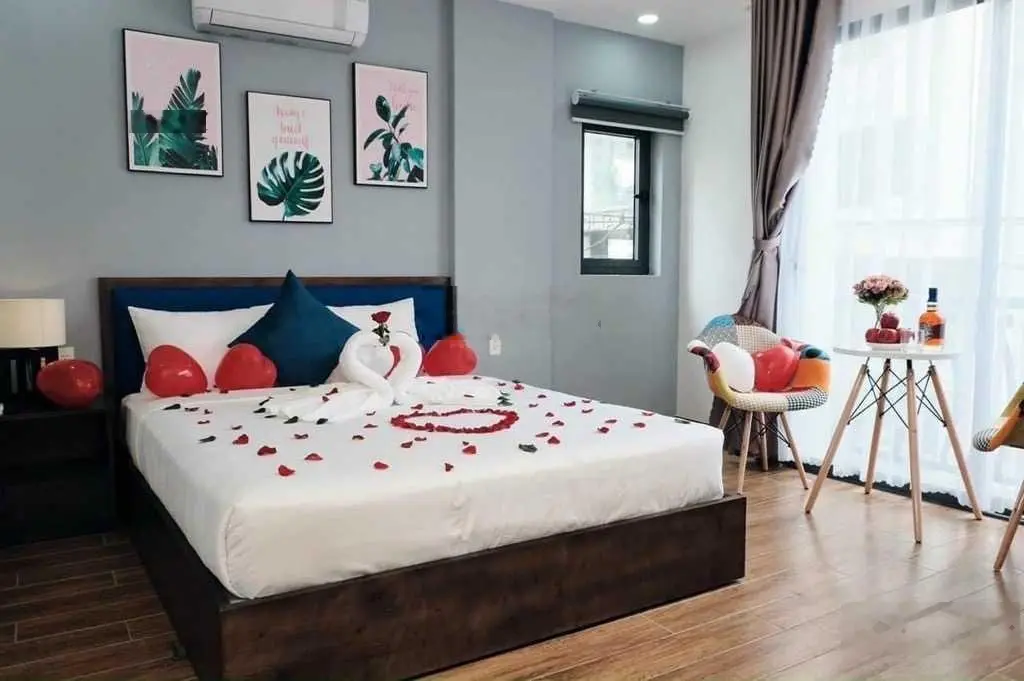 Giá sập sàn 19 tỷ - tòa căn hộ DT 81m2, 7 tầng, 14 phòng kinh doanh dòng tiền 50 - 60tr / tháng