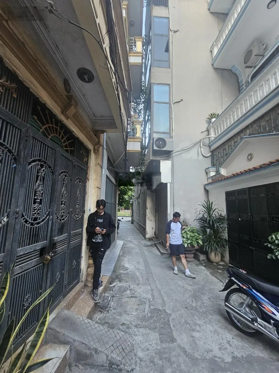 Bán đất tặng nhà chính chủ - 57m2 chỉ 5 tỷ.