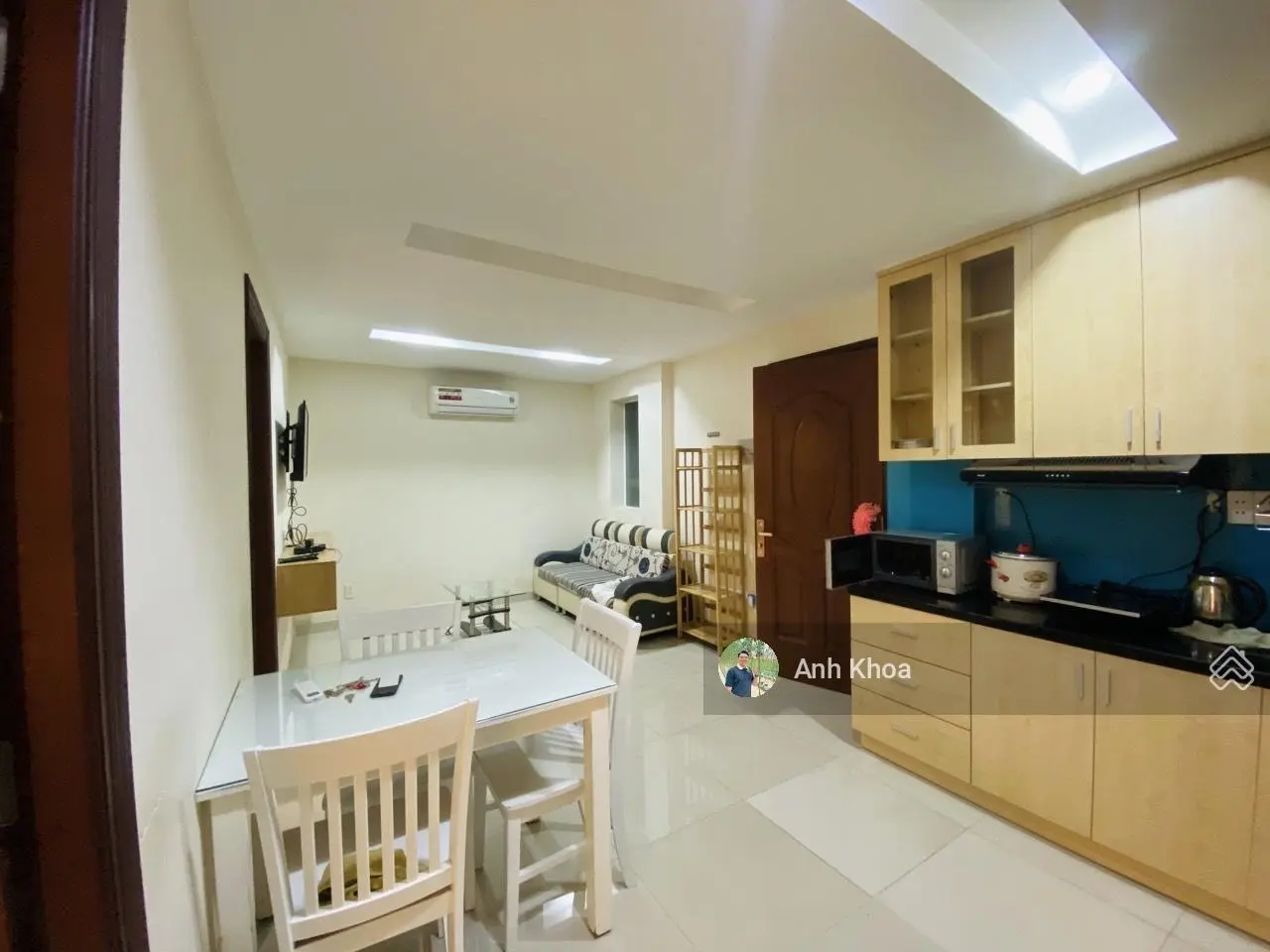 Hạ 4 tỷ! Xe hơi quay đầu Đào Duy Anh, P9, PN (8x20m vuông vức) sẵn 6 tầng, HĐT 100tr. Chỉ 24 tỷ TL