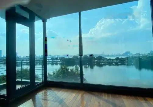 Bán tòa văn phòng 9 tầng view mặt Hồ Tây, nhà xây mới sẵn dòng tiền, DT 150m2, MT 8m
