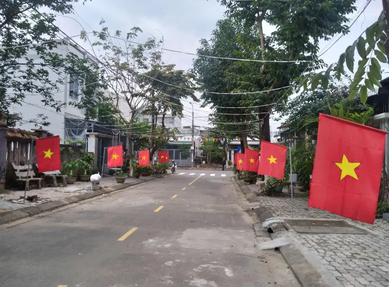 Bán lô đất 100m2 đường BÁ GIÁNG 1, (Bá Tùng 1) Ngũ Hành Sơn giá 2ty750 lô sạch LH 0942 992 ***