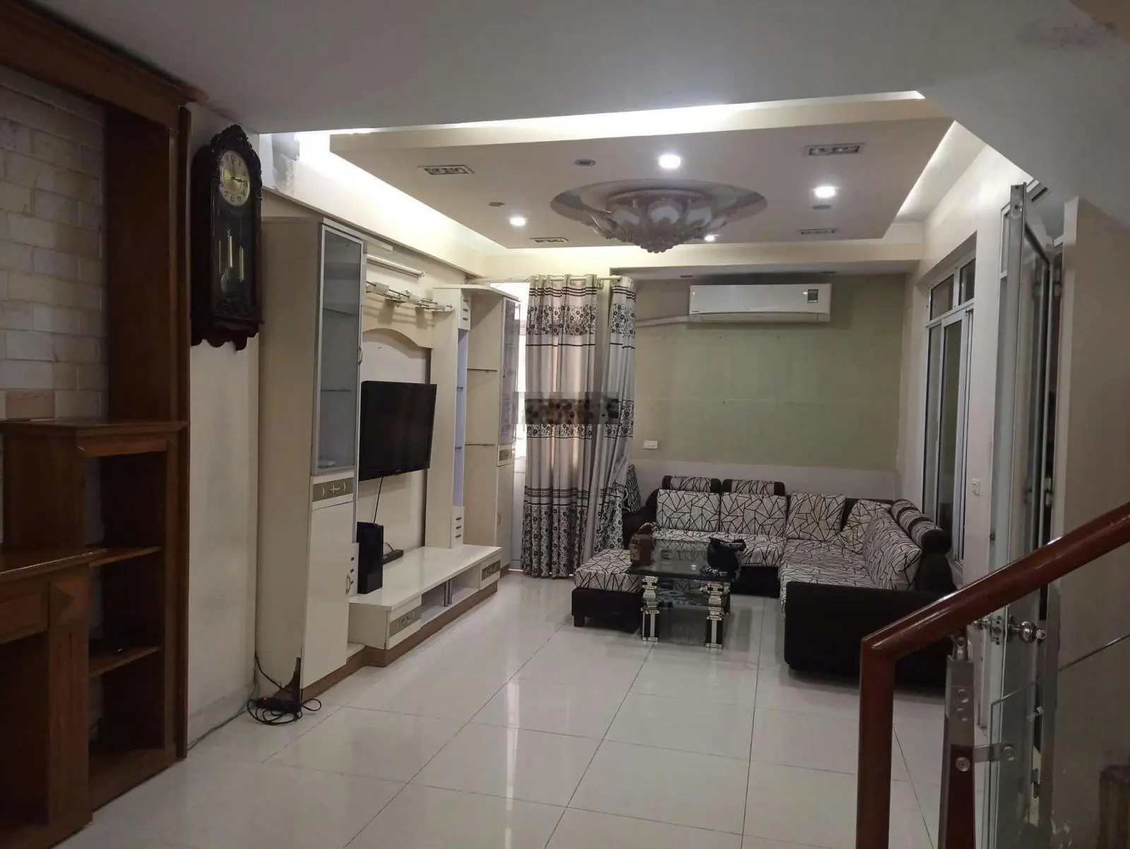 BÁN NHÀ PHỐ VIP ĐỘI CẤN- BA ĐÌNH