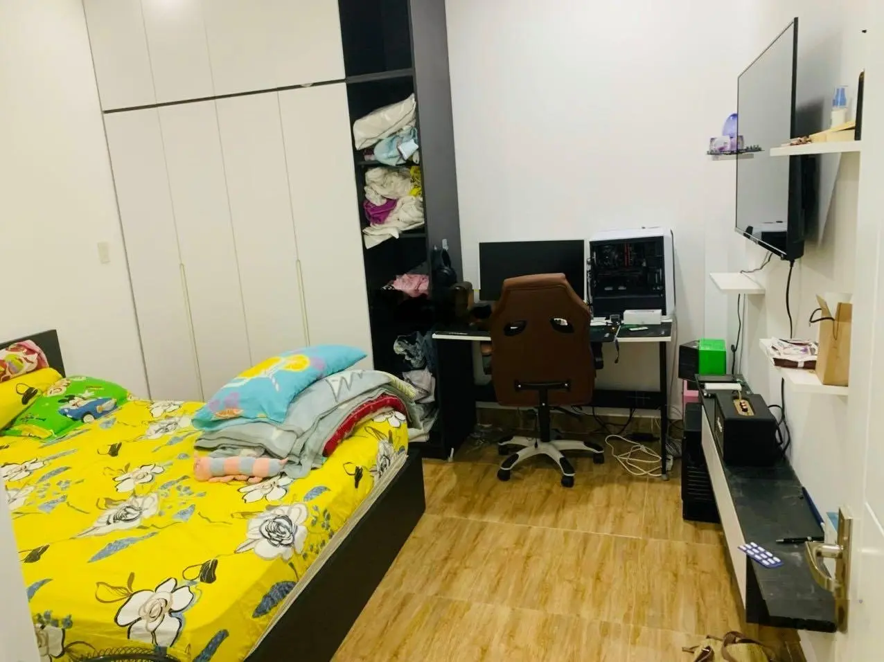 Bán nhà 1 trệt 2 mê đầy đủ nội thất thiết bị khu dân cư trong khu đô thị VCN Phước Hải Nha Trang