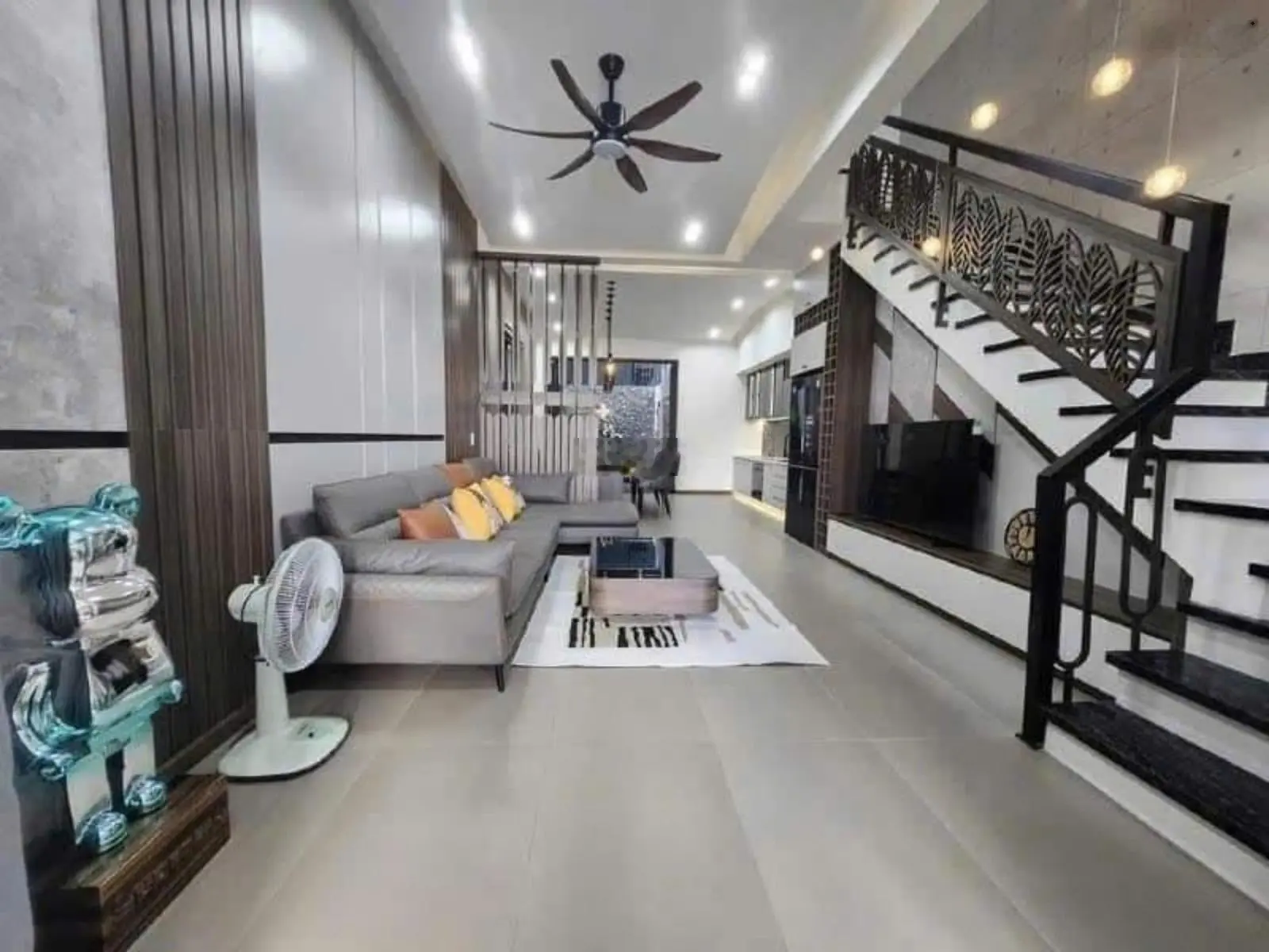 Cần bán gấp nhà Bình Chánh gần chợ Vĩnh Lộc A, giá 1.5 tỉ/60m2, đang cho thuê 6tr/th, SHR