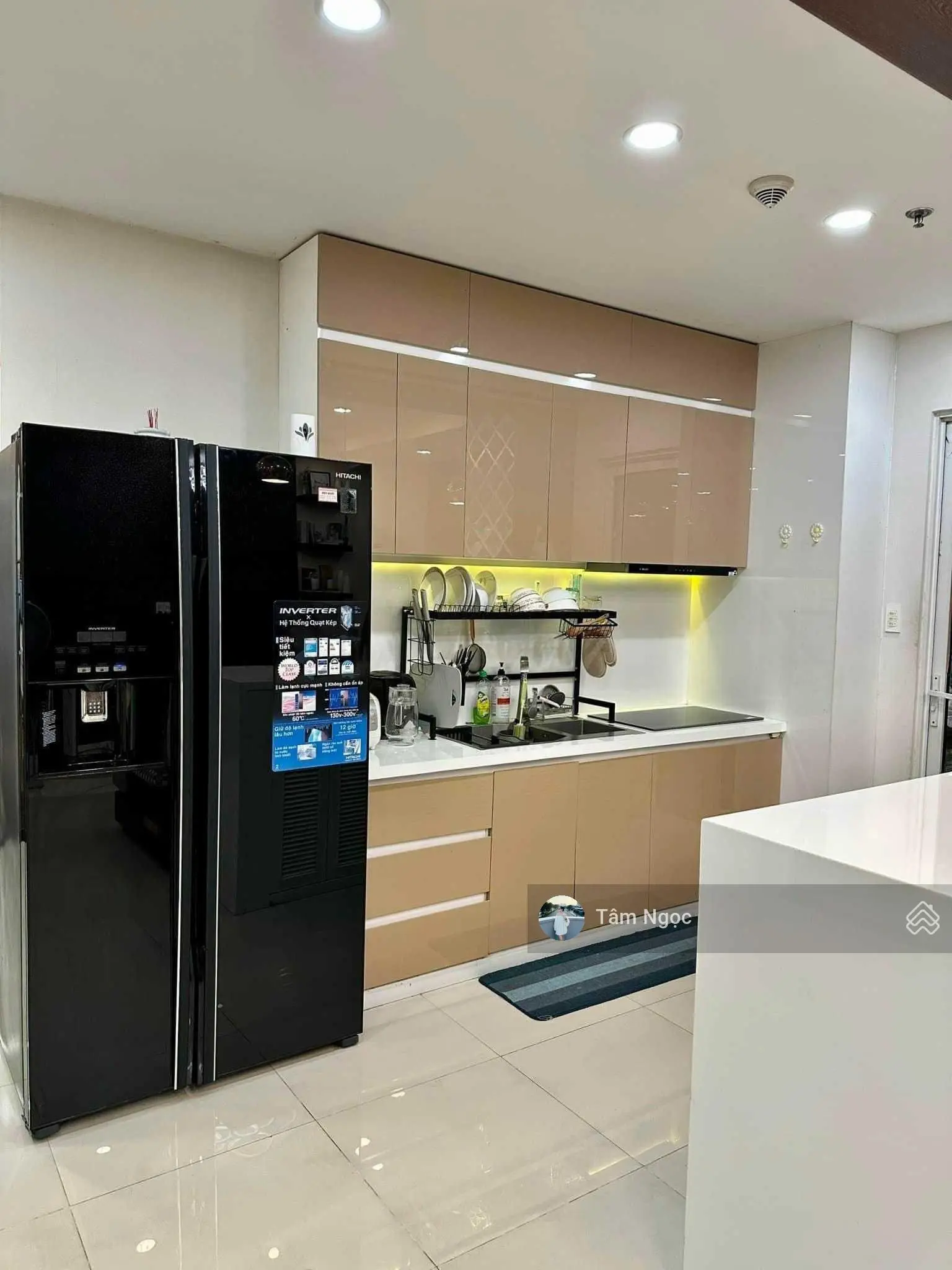 Chủ nhà nợ bank cần ra gấp CC Sunrise City Q. 7 - DT 105.75m2 - 2PN, 2WC
