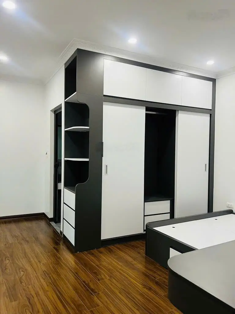 Bán nhà riêng tại Phạm Văn Đồng, Cổ Nhuế, 58m2, ô tô, kinh doanh, nhỉnh 15tỷ