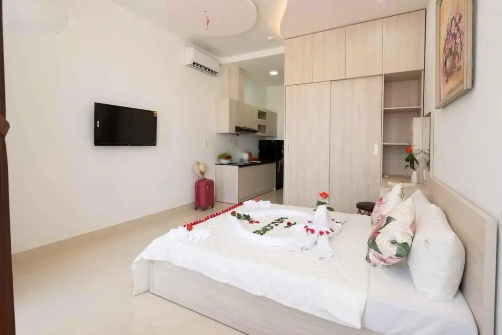 Toà căn hộ 5 tầng 116m2 - Chế Lan Viên - sát bãi tắm Mỹ Khê, dòng tiền 80tr/th - chỉ 13 tỷ x