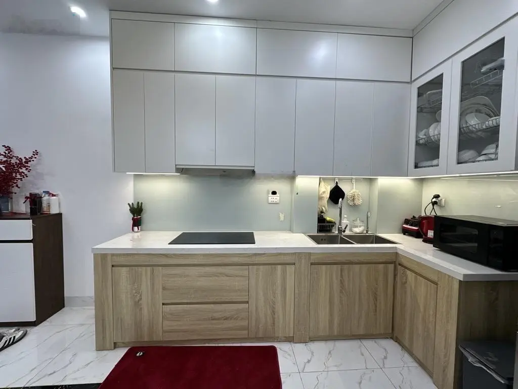 Bán Nhà Minh Khai HBT, 5 tầng thang máy,ngõ thẳng tắp, cách phố đúng 40M.