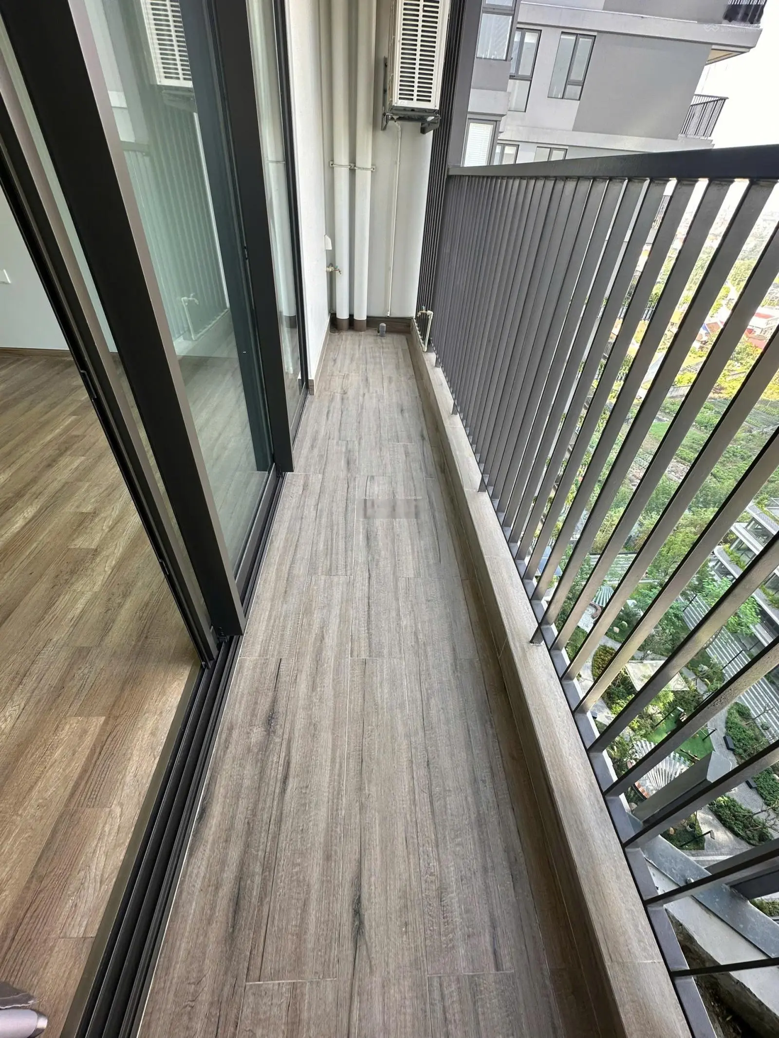 studio 34m2 bán 2.5 tỷ bao phí chuyển nhượng, toà swanlake onsen tầng trung view đẹp 0337 259 ***