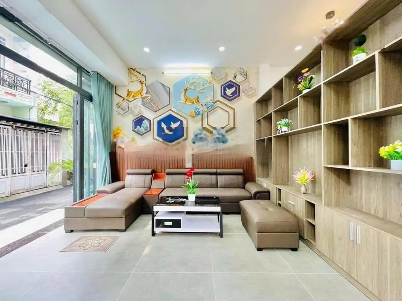 Cần bán nhà riêng 42m2, Lê Đức Thọ, P. 16, giá 6,2 tỷ thương lượng