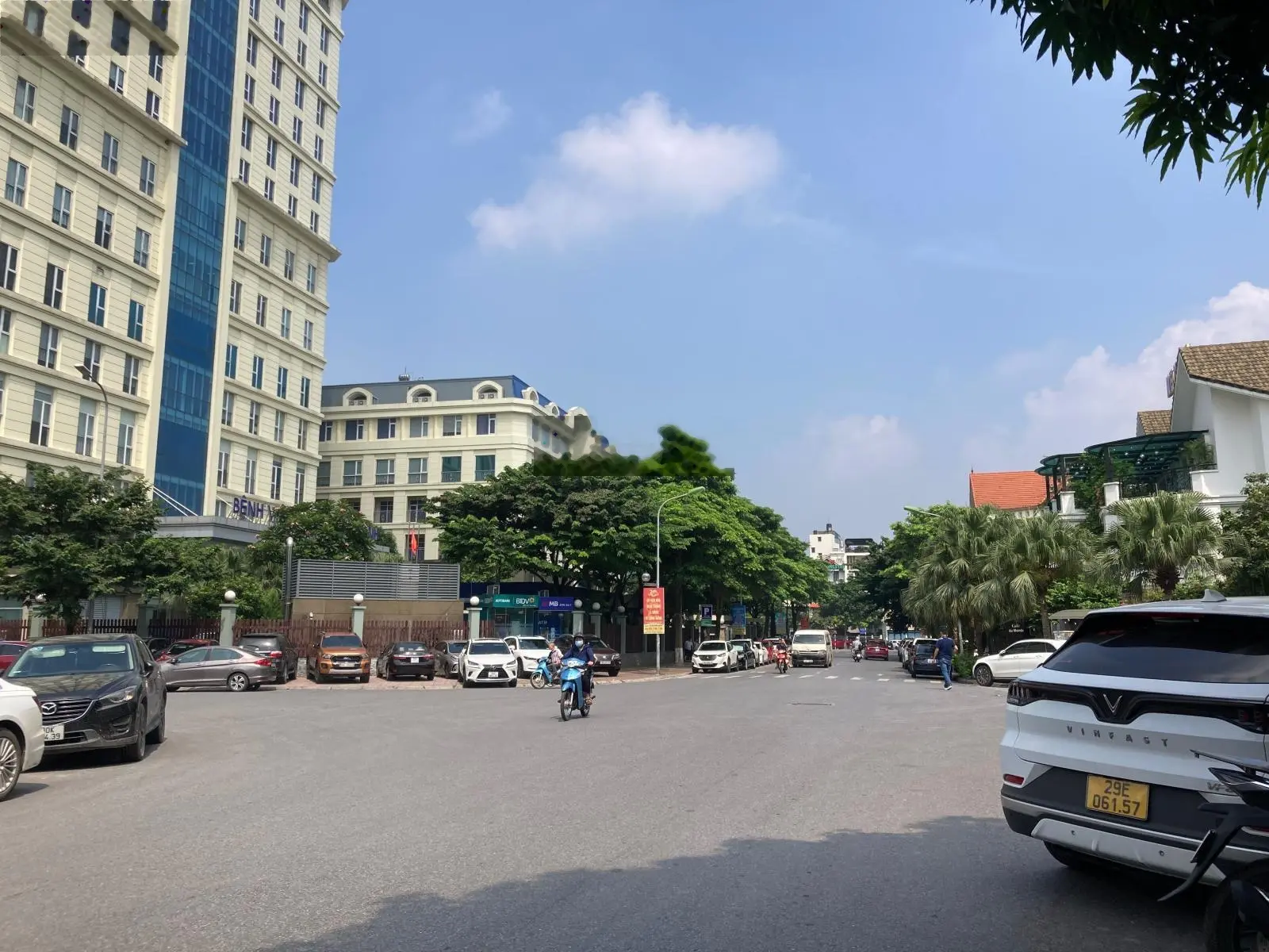 Bán Mảnh Đất Phân Lô 90m2(6x15m) Hiếm tại Phố Lâm Hạ Bồ Đề Nơi trung tâm tiện ích Long Biên
