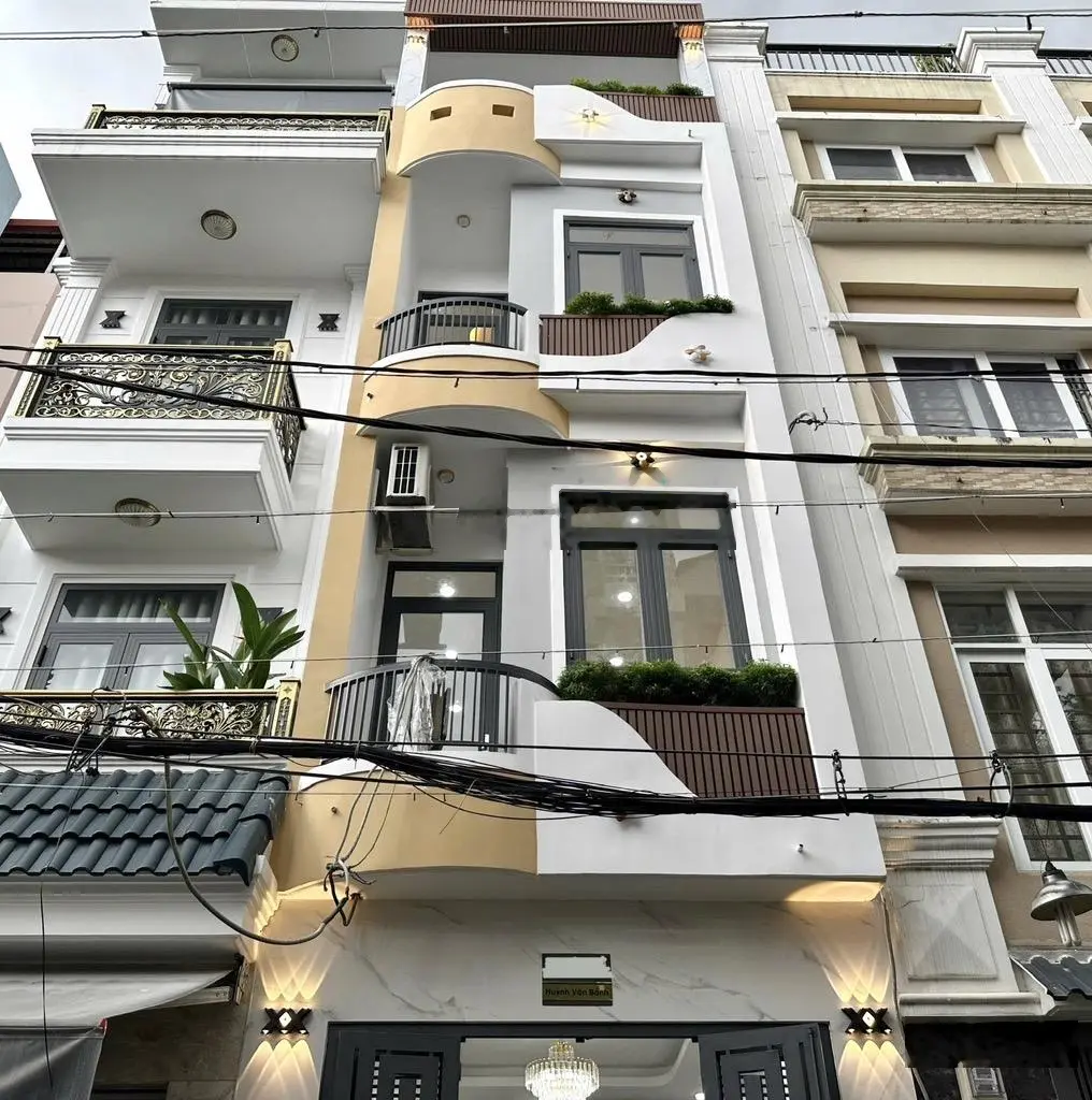 VIP Huỳnh Văn Bánh P. 11 Phú Nhuận - hẻm nhựa 10m xe tải tránh sát mặt tiền - 4 tầng BTCT - 9.Xtỷ