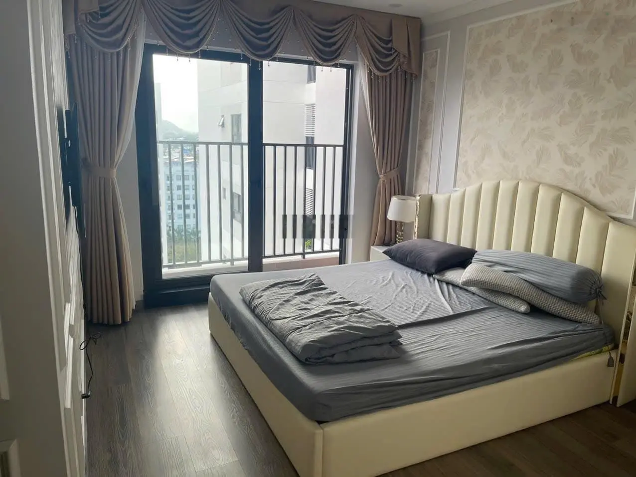 Bán căn hộ CT3 KĐT Vĩnh Điềm Trung full nội thất xịn chỉ 2 tỷ 690
