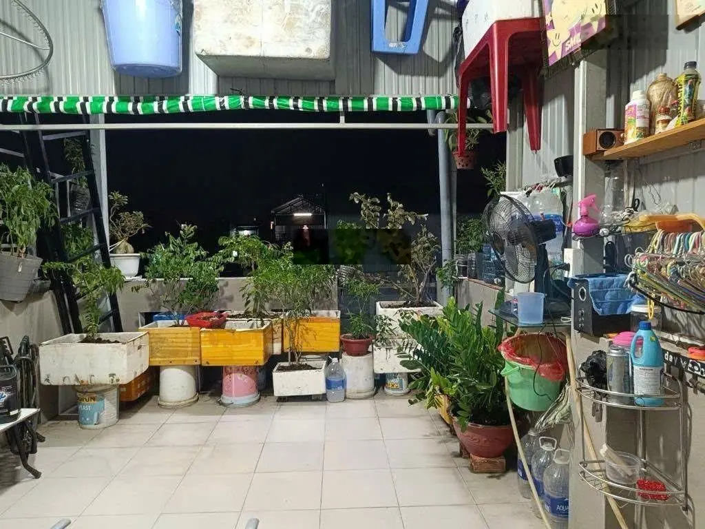 Bán nhà tốt ngay Quận 4 - DT 3,6 x 6,8m, 4 tầng đúc BTCT, chỉ 3,5 tỷ, sổ hồng riêng