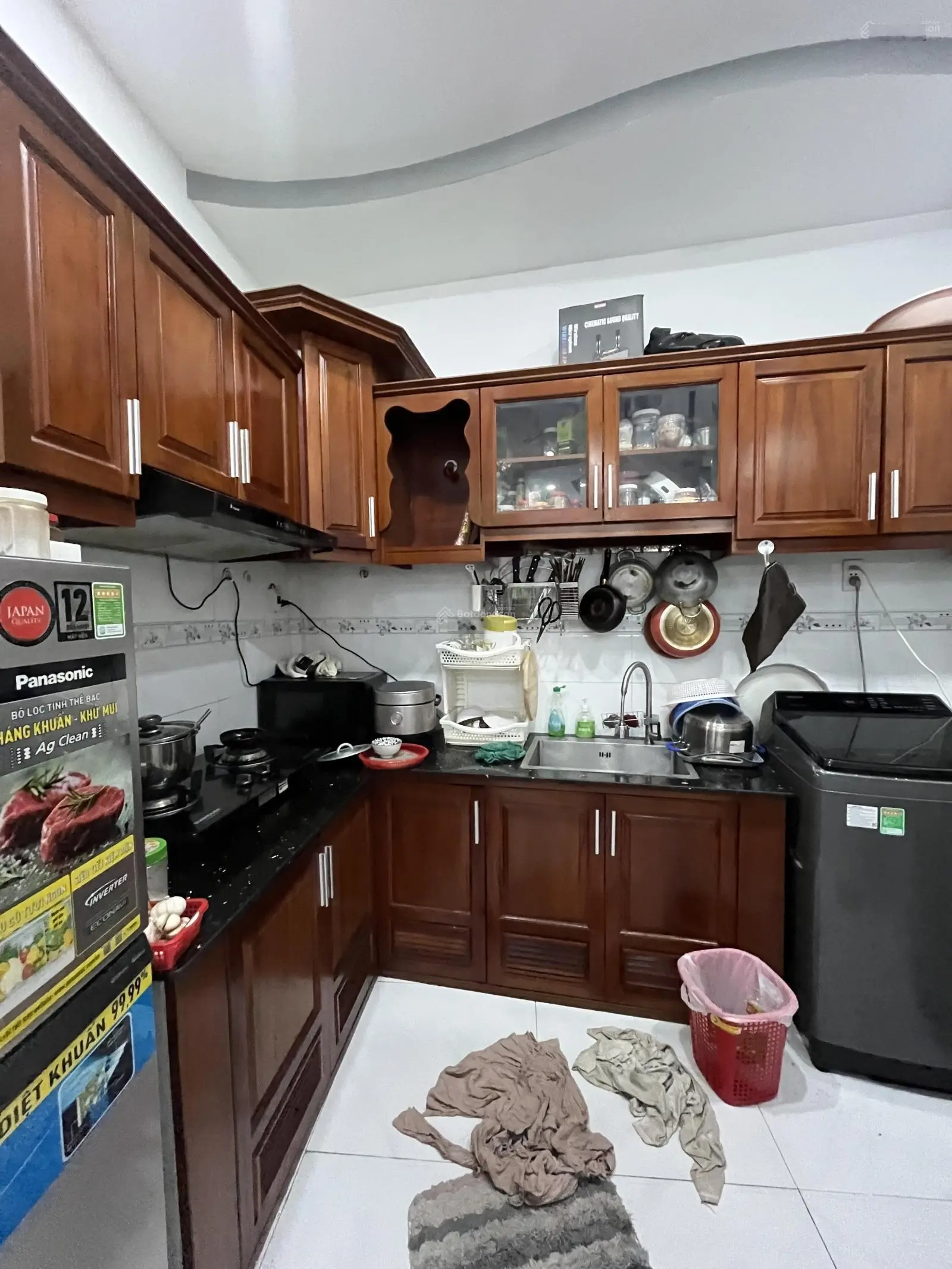 Chính chủ cần bán nhà Hẻm Xe Tải Lạc Long Quân