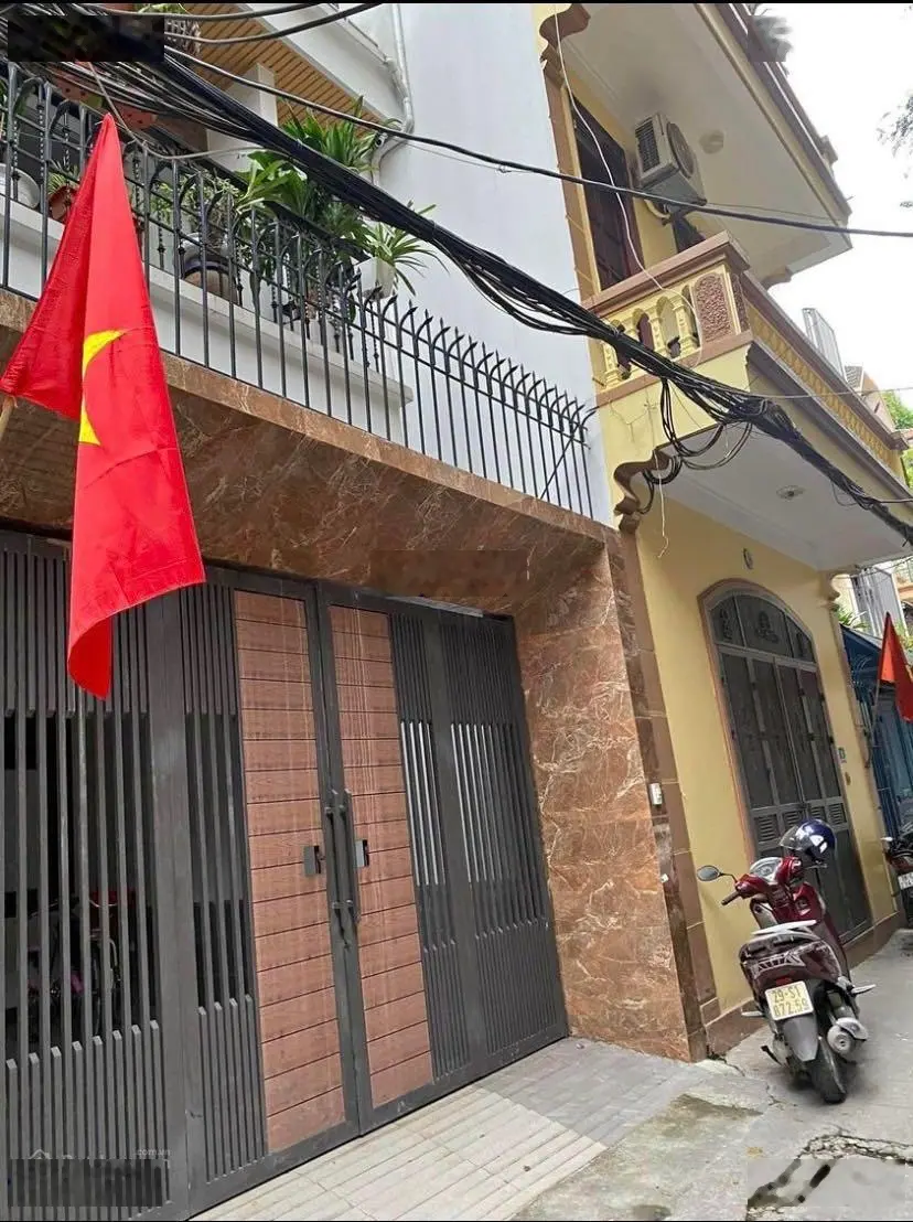 Cần nhượng sổ căn nhà, Kim Ngưu, 47m2, 10m Ô tô thẳng công viên Tuổi Trẻ, 6 tỷ