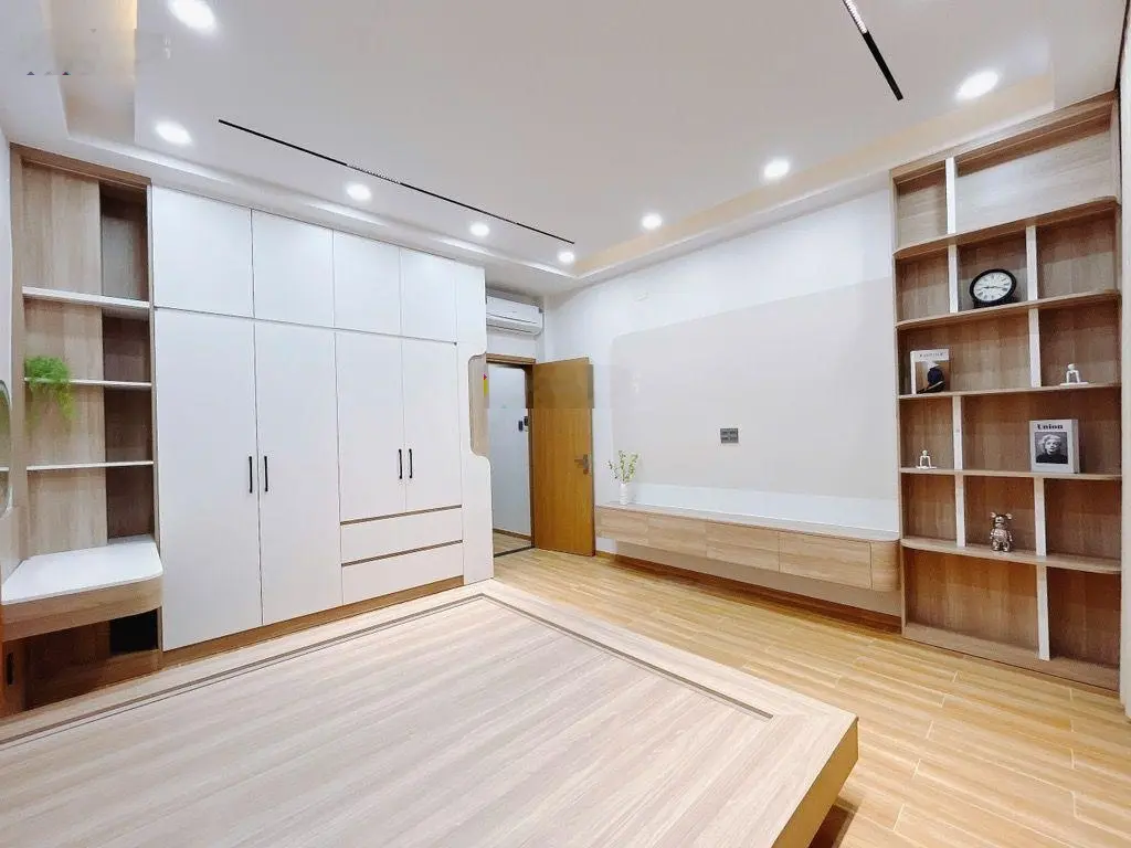 Ngộp NH! Sở hữu nhà 4 tầng MT đường số Tân Quy gần trường Lê Thánh Tôn - Mai Văn Vĩnh - Lâm Văn Bền