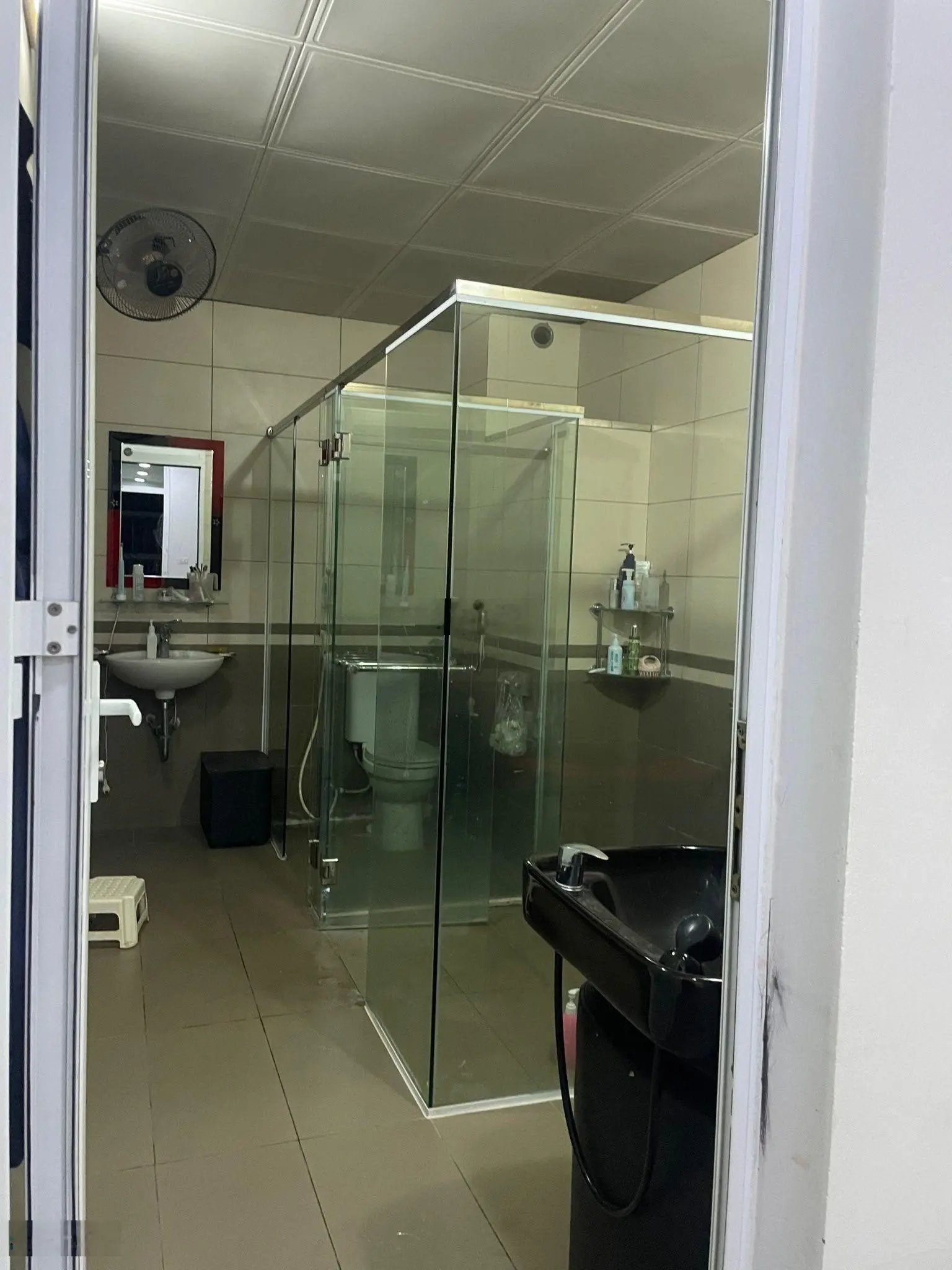 Bán căn nhà 4 tầng 1 tum khu Vạn Phúc gần trường cấp 3 Mericuri - Tp Hải Dương