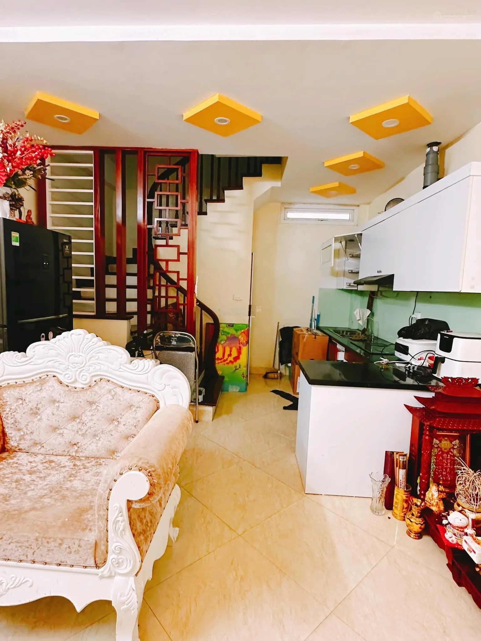 Bán nhà đẹp Võng Thị - Tây Hồ: 6 tầng * 33m2, MT 4m, gần ô tô gần phố, full NT, 8 tỷ