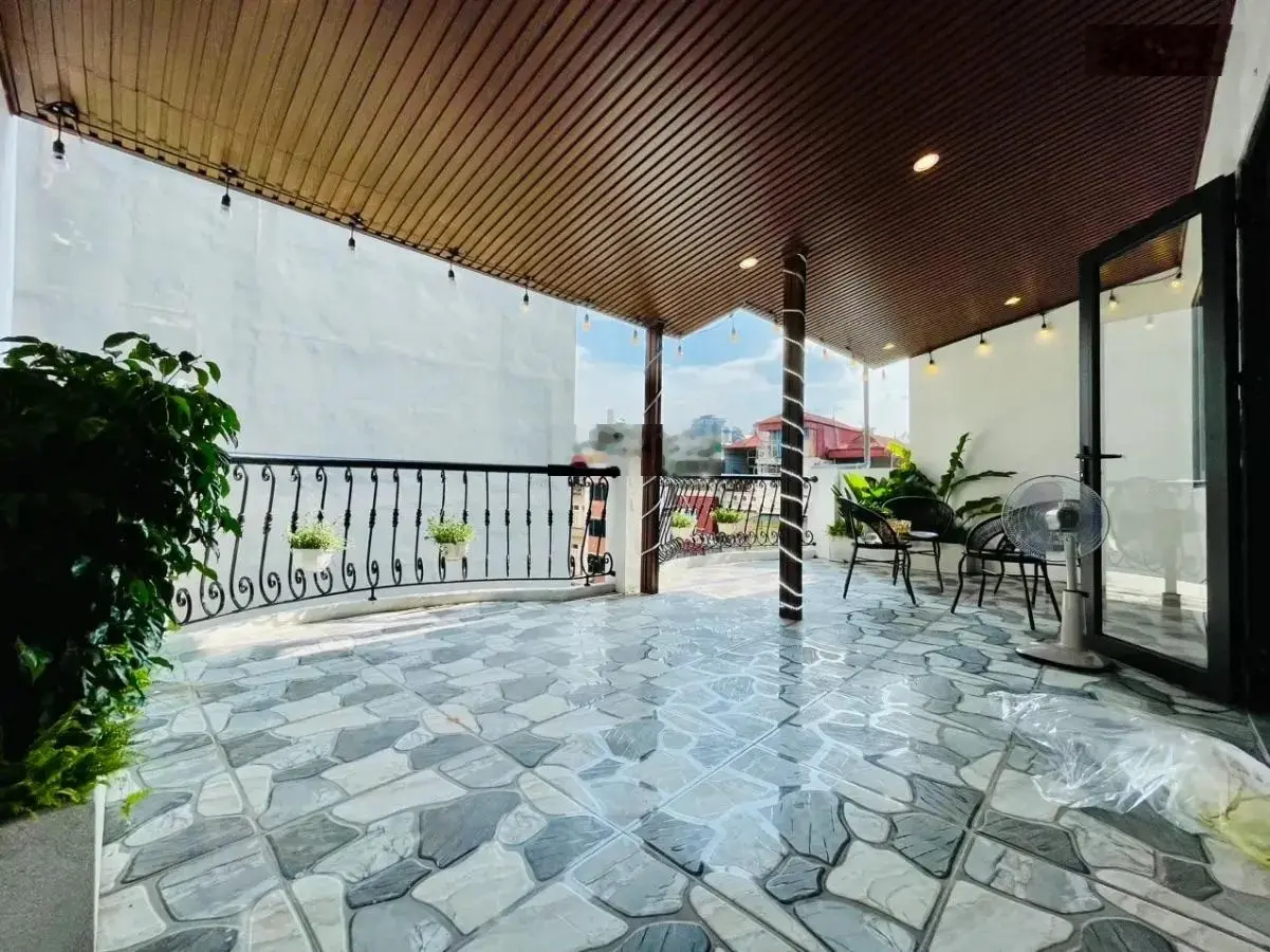 Siêu hiếm! Bán nhà Vũ Tông Phan 38m2*4T*3.8m MT - ô tô đỗ cổng - xây mới - đủ nội thất - ở ngay