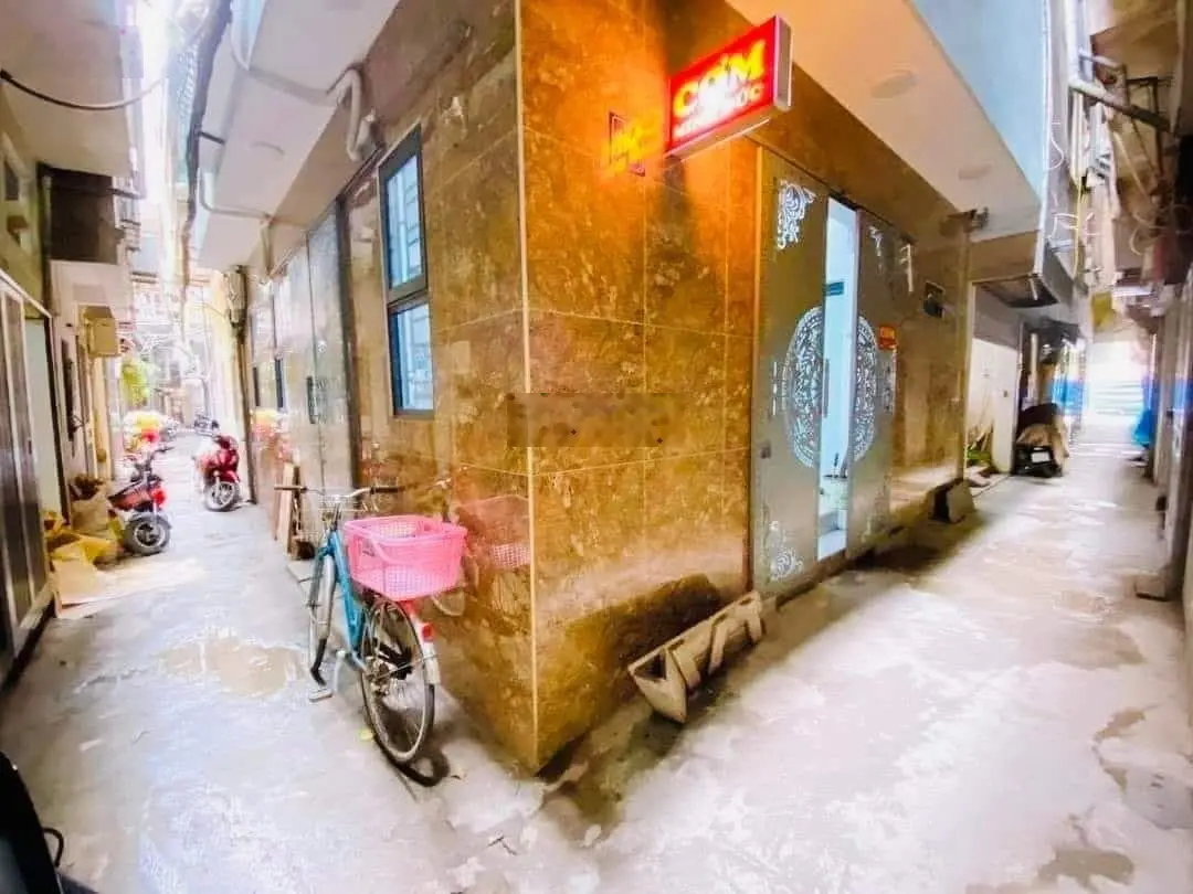 Bán nhà Nguyễn Lương Bằng.Nhà đẹp.Thiết kế đẹp.Ba gác qua nhà.DT 45m2-3 tầng-MT 3.3m.Giá 7,8 tỷ