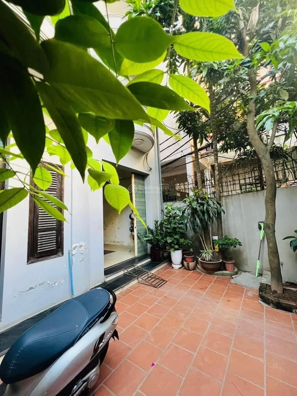 Bán nhà Hồ Tùng Mậu, Quận Cầu Giấy, lô góc, ngõ rộng 3m, sổ đỏ đẹp, giao dịch ngay