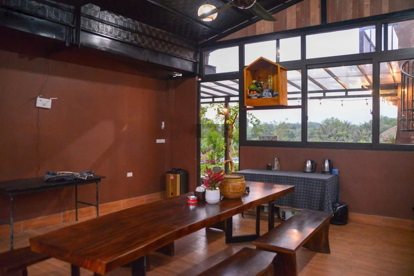 Chính chủ cần bán Villa Laifarm Vân Hoà, Ba Vì, Hà Nội, 2220m2, sẵn dòng tiền kinh doanh homestay