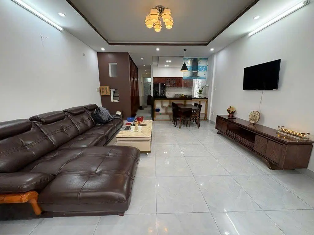 Nhà 3 tầng đẹp - mặt tiền Phạm Cự Lượng - kinh doanh đỉnh - gần biển Mỹ Khê