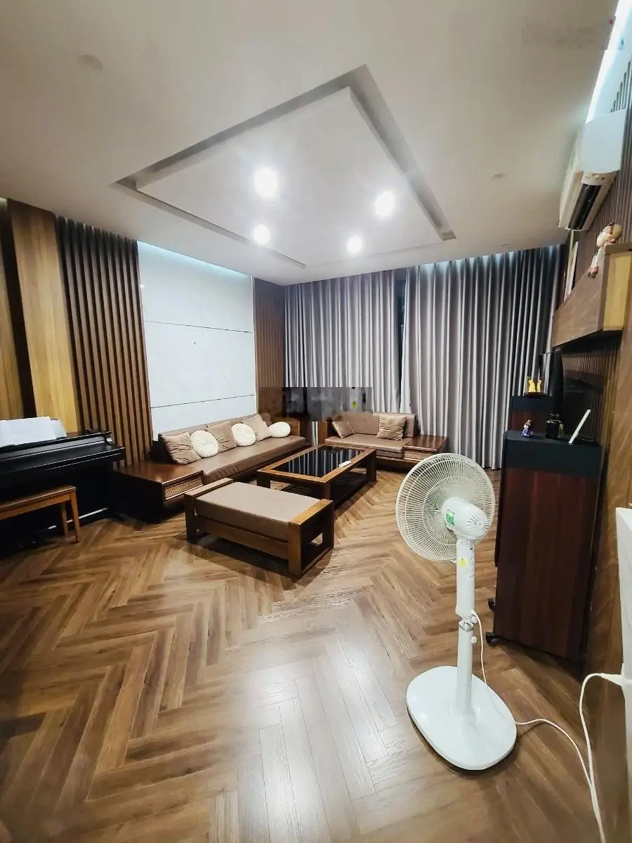 Hiếm! Phân lô Thái Thịnh, ngõ thông, ô tô tránh, gara Kd, thoáng sáng, 20m ra phố, 72m2*5T
