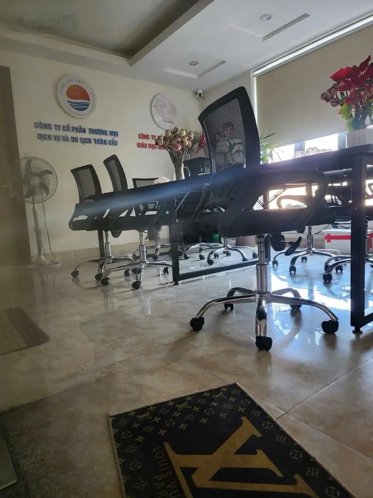 Hiếm nhất Cầu Giấy, lô góc 3 thoáng ô tô 7 tầng thang máy KDVP đỉnh, 65,8 m2, giá 24 tỷ