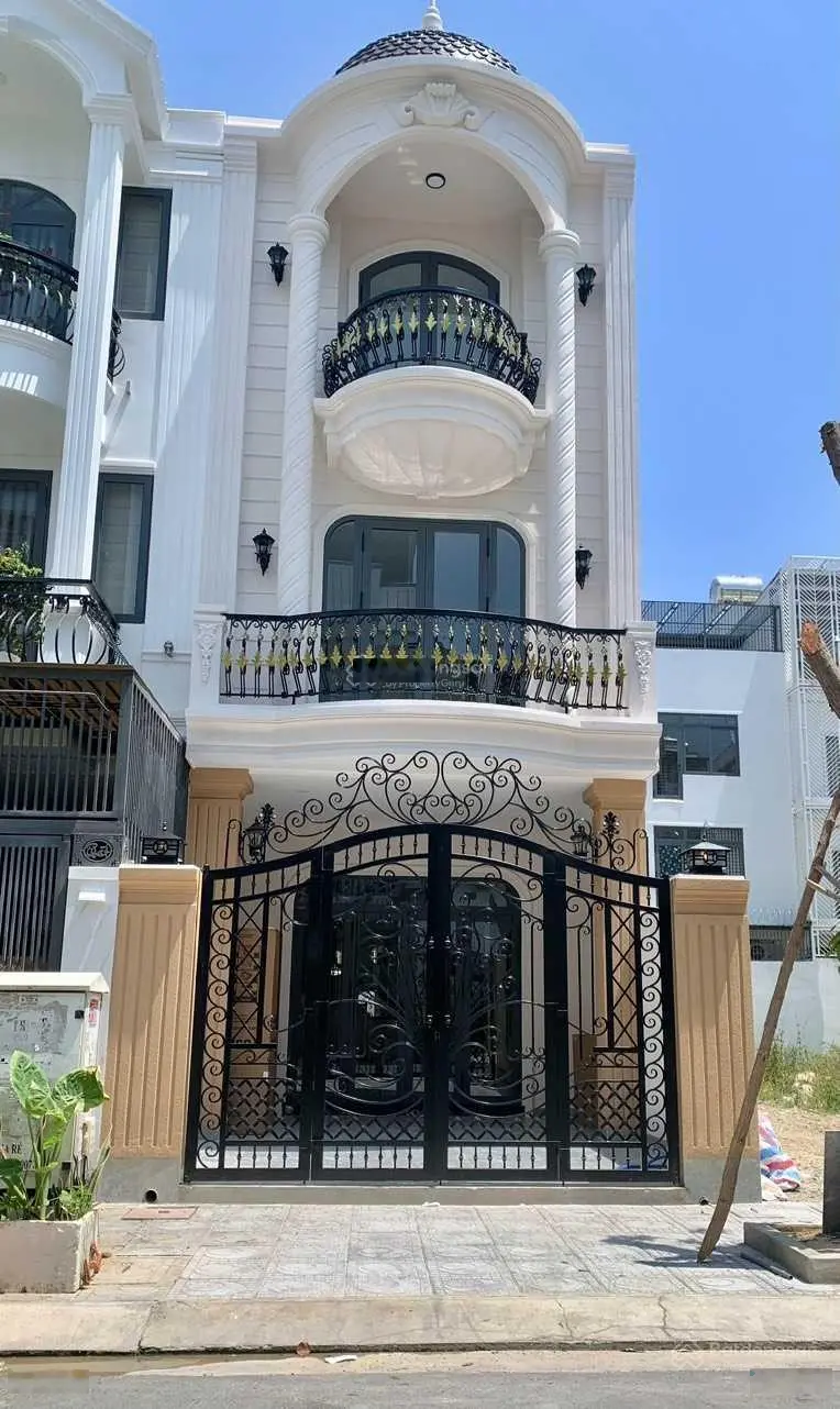 Nhà mới 3 tầng hiện đại KĐT Hà Quang 2, tp Nha Trang 7 tỷ 5