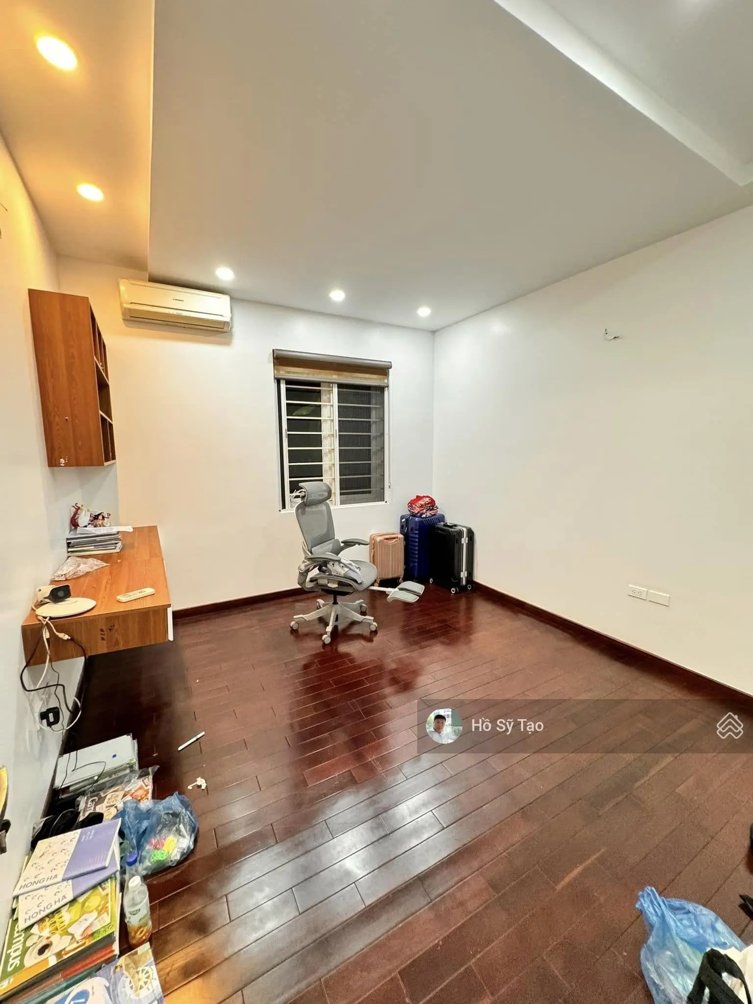 Bán nhà đẹp phân lô đường Trần Quốc Hoàn - Cầu Giấy. Diện tích 82,8m2xMT5,41mx4T. Giá chào 21,46 tỷ