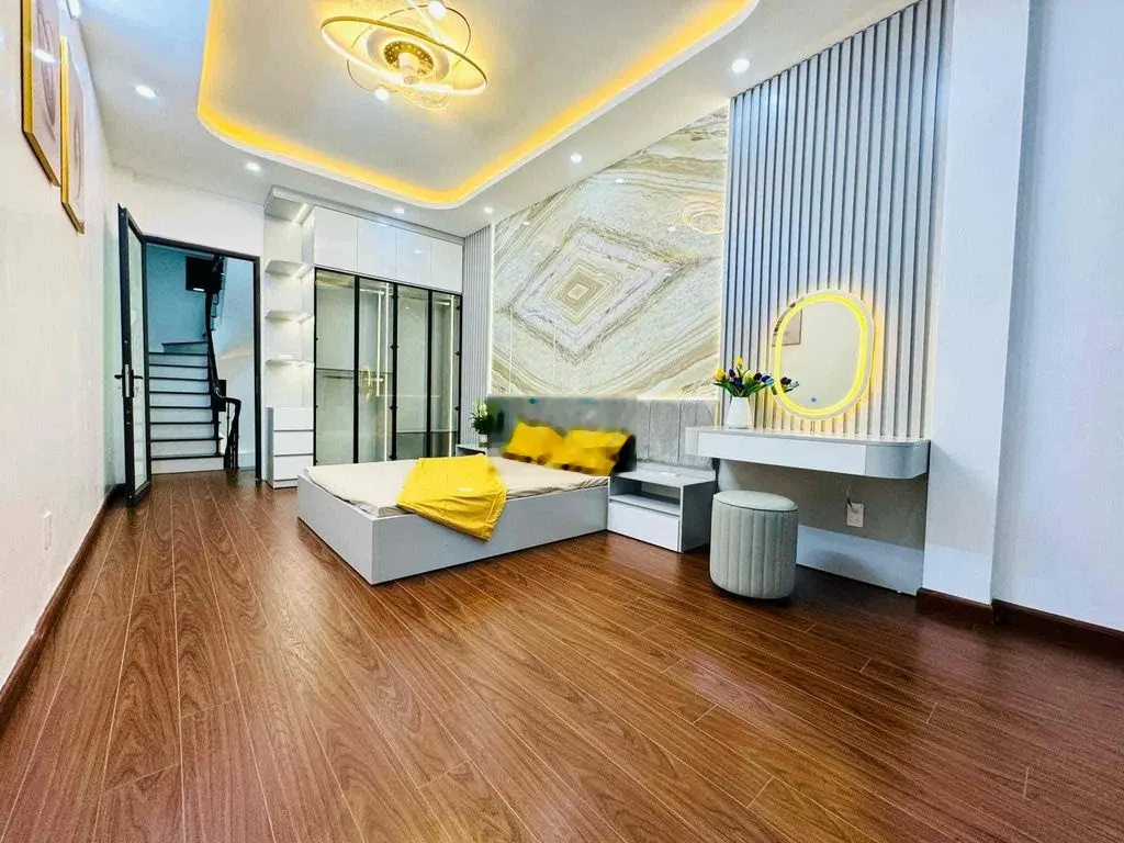 Bán nhà Mạc Thị Bưởi, HBT, 29m, 3ngủ, Nhà mới đủ nội thất, Hai thoáng