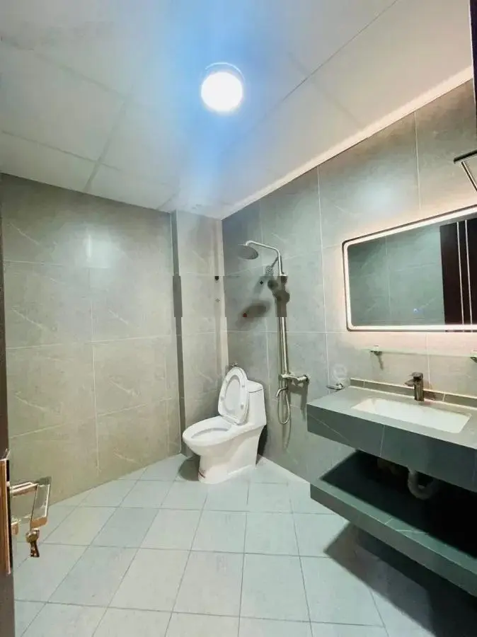 Bán gấp!!! Nhà đẹp phố Nguyễn Khánh Toàn 39m*5T*4m MT - gần phố - nội thất xịn - ngõ nông - hơn 6T