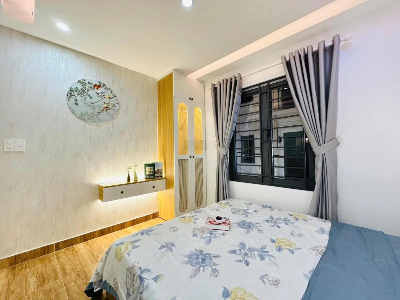 Bán gấp nhà đẹp giá rẻ ở trung tâm xã Bình Chánh đang cho thuê 8tr/tháng
