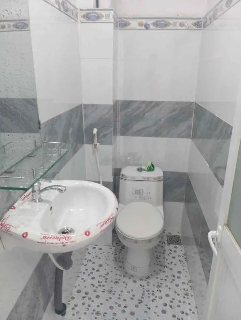 Bán Gấp Nhà Sổ Chung 4x5,1 lầu,990tr,TL,Hiệp Thành 13.q12