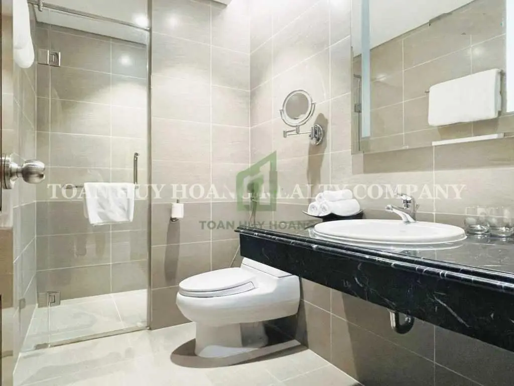 Bán căn hộ 2 phòng ngủ tòa Alphanam Luxury chuẩn 5 sao