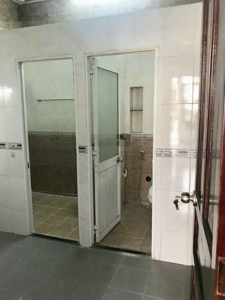 3.99 tỷ, khu Bắc Hải, Đất Thánh, 40m2, 3 tầng, 3PN, 2WC, pháp lý đầy đủ, đẹp, nhiều tiện ích