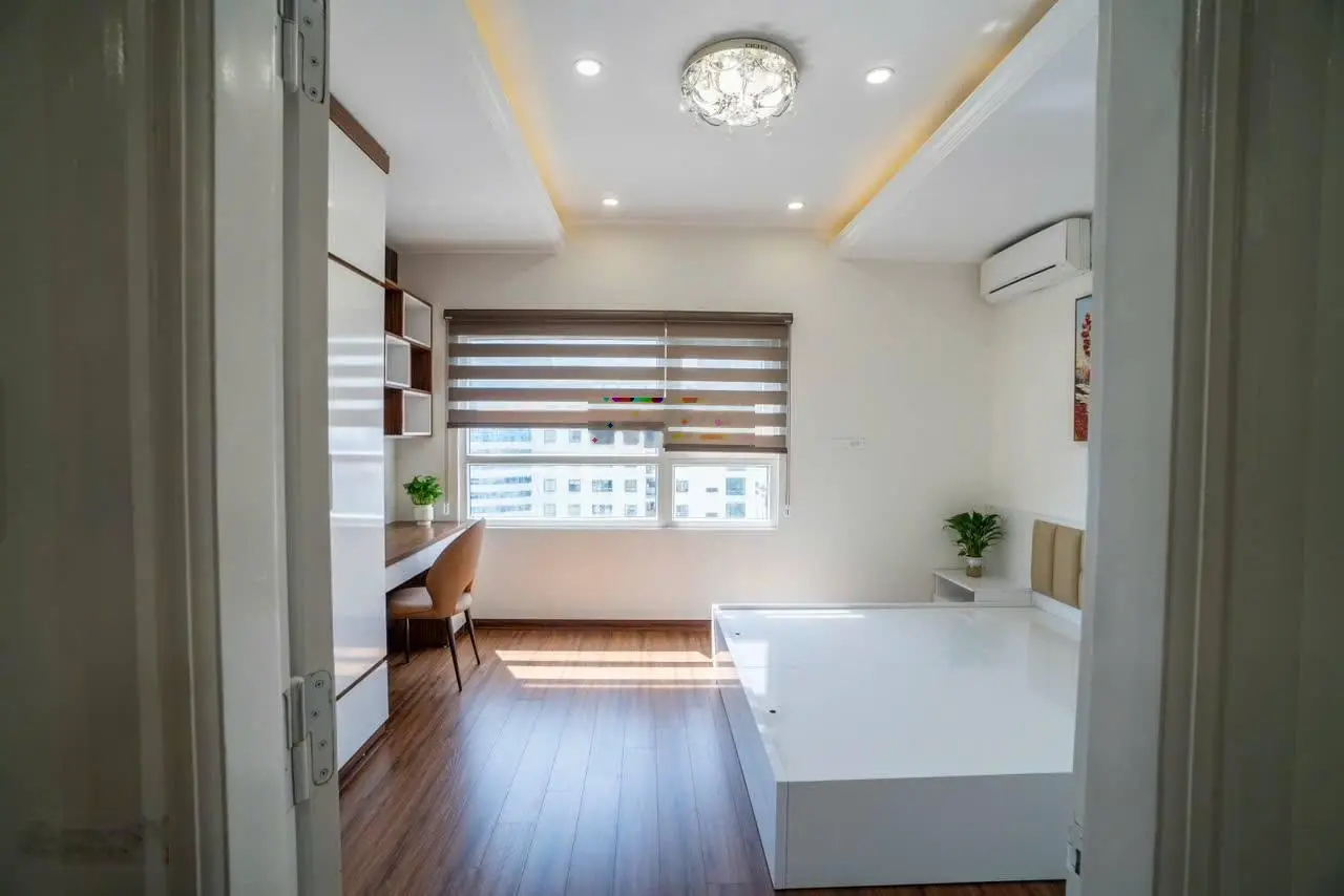 Hơn 20 tỷ, sở hữu căn nhà, 73m2, 4tầng, mặt Phố Hoàng Văn Thái, Quận Đống Đa, vị trí kinh doanh tốt